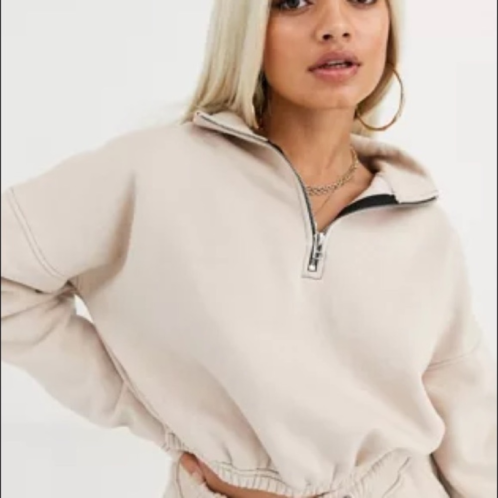 beige zip front cropped sweater